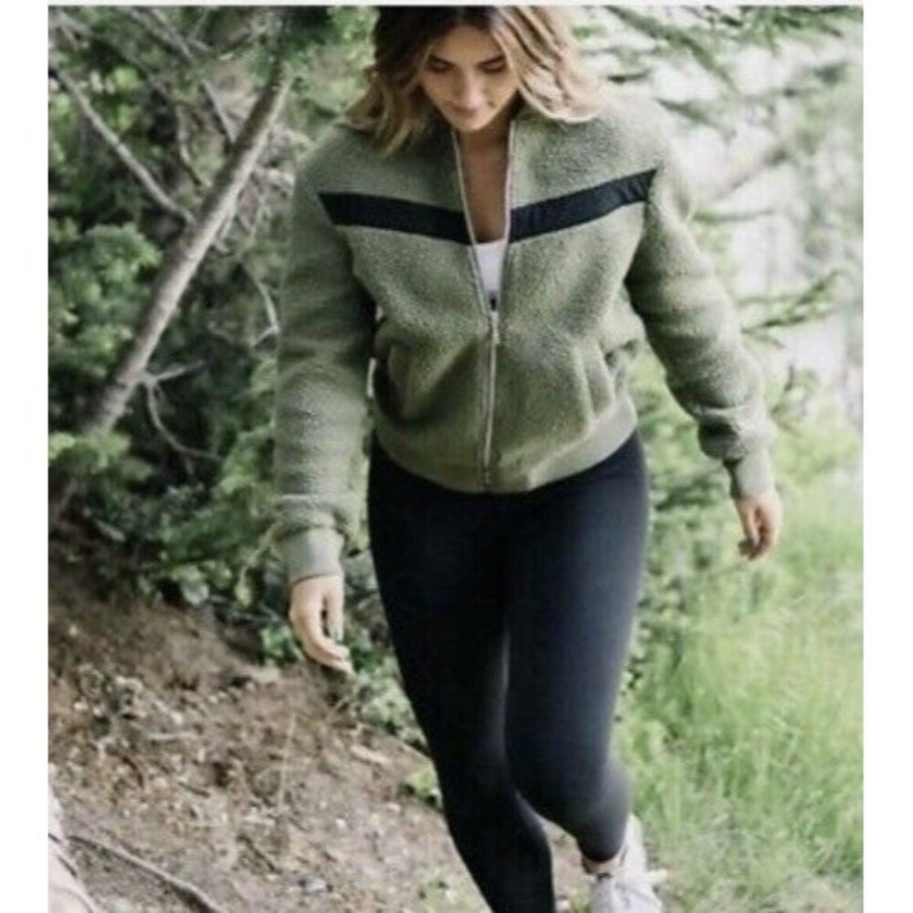 Zyia Active Army Green & Black Flying V Teddy Sherpa Zip-Up Jacket Women's XS